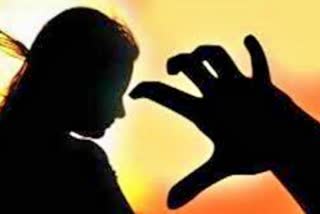 Attempt to molestation a girl in dhanbad
