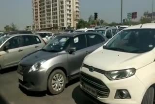 Long jam at Delhi-Ghaziabad border after sealed border