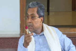 Give a caste certificate to   Pariwara and Talwara community: Siddaramaiah