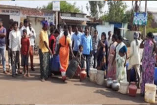 villagers protest for drinking water in sangareddy district