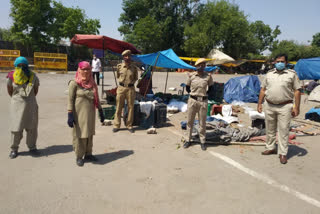 Police pe40 डिग्री से ज्यादा तापमान में तैनात पुलिस कर रहे लोगों को जागरूकrsonnel doing duty in temperatures above 40 degrees and aware peoples in anjaz mandi baba haridas nagar