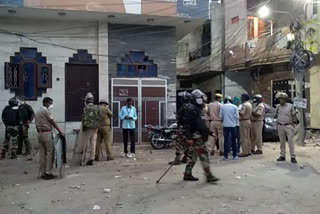 नाहरगढ़ में पथराव, stones pelting between two groups, stones pelting in Jaipur