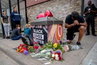 Minneapolis officers  police officers fired over death of black man  Eric Garner  FBI  George Floyd  കറുത്ത വര്‍ഗക്കാരൻ  യുഎസ്  യുഎസ് പൊലീസ്  പൊലീസ്