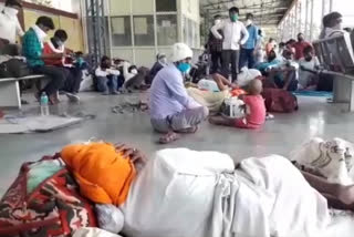 meerut: migrant workers waiting for bus and train services