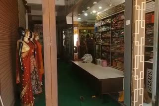 Market opens after 65 days in Bhopal