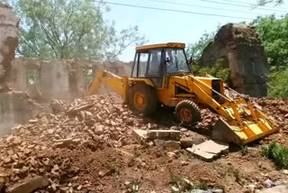 work of demolishing the dilapidated buildings started