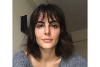 Rumors of mandana karimi being corona positive actress reveals truth