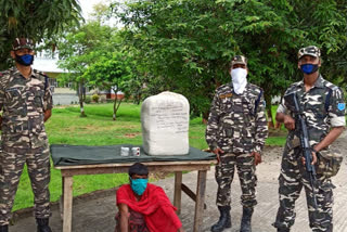 smuggler arrested with 40 kg of ganja on Indo-Nepal border