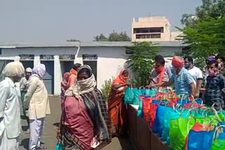 Food items distributed to needy by  social service organization of Seoni