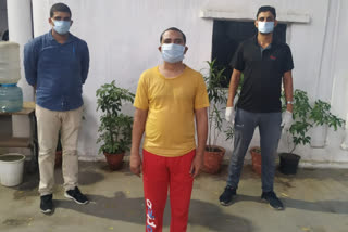 south delhi narcotics team arrested drugs smuggler