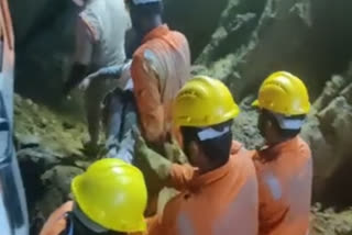 child died after fell into bore well