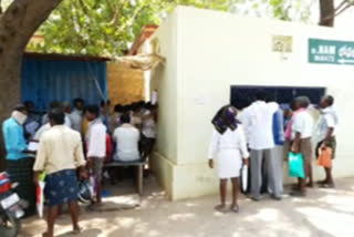 cotton farmers lines at cci centres in karnool