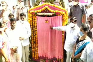 minister jagadeesh reddy open double bedroom houses in suryapet district