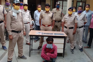 Police arrested the mobile thief gang accused