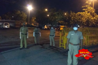 Uttam Nagar Police  posted on picket checking at night due to lockdown