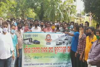 protest by motor driver sangha in bhubaneswar