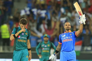 Shikhar Dhawan, dhawan being sledged by Pakistan fans,  2015 World Cup, 15 runs bana kar out ho jaega, 15 ରନ କରି ଆଉଟ ହୋଇଯିବ, ପରିହାସ କଲେ ପାକ୍‌ ଫ୍ୟାନ, ବ୍ୟାଟିଂରେ କଡା ଜବାବ ଦେଇଥିଲେ ଗବ୍ବର, ଶିଖର ଧୱନ