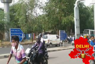 People going out on streets in Delhi amid lockdown 4