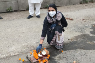 MLA Pramila Tokas lays foundation stone for RK Puram Sector-1 road