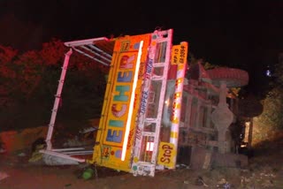 truck full with laborers overturned