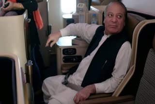 Pak court issues bailable warrants for Sharif
