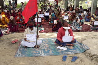 labours protest in darbhanga