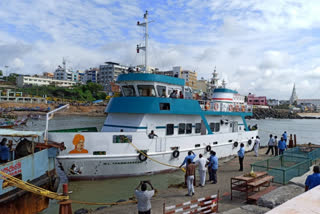 Poompuhar Shipping Corporation got the new thamirabarani boat for kanyakumari tourists