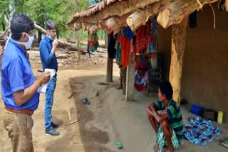 bijapur-collector-inspects-naxalite-affected-area