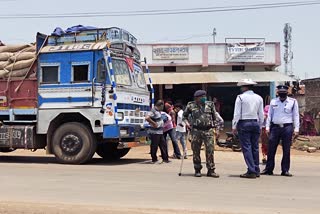 drunk-man-beaten-truck-driver-in-balod