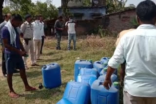 भारी मात्रा में शराब को किया गया नष्ट