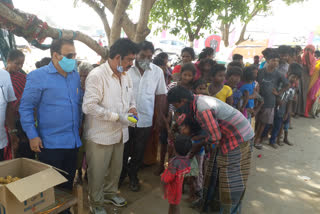 free food distribution for 500 poor people at nellore district