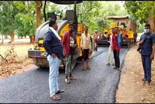 Keshkal MLA santram netam reviewed the construction roads at kondagaon