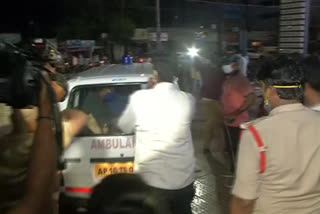 1 person died in vijayawada gang war