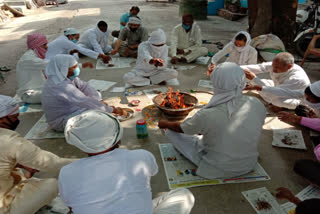 Havan for those who lost their lives due to Corona virus in Kirari assembly