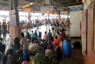 migrant labour special train reached in rourkela railway station