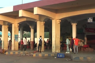 agra bus stand.