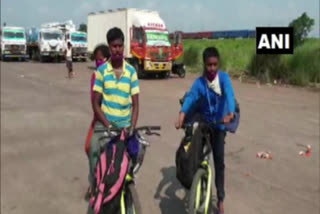 Migrant sells wife's Mangalsutra  to purchase bicycles