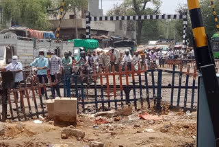 social distancing violated at nangloi railway gate