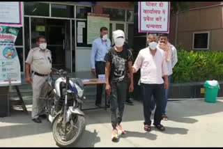 dwarka sector-23 police arrested vicious robber