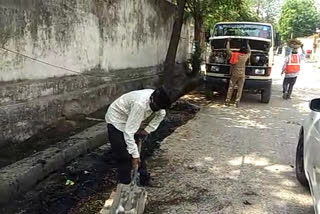 Cleaning workers are doing cleaning work