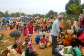 Social distancing not followed in weekly market in simdega