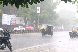 തിരുവനന്തപുരം  കാലാവസ്ഥ നിരീക്ഷണകേന്ദ്രം  സംസ്ഥാനത്ത് മഴ ശക്തം  nisarga cyclone  Heavy rain in Kerala