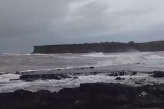 nisarga cyclone live update  nisarga cyclone update  nisarga cyclone effect in ratnagiri  nisarga cyclone latest news  निसर्ग चक्रीवादळ लाईव्ह अपडेट  निसर्ग चक्रीवादळाचा रत्नागिरीत परिणाम  निसर्ग चक्रीवादळ लेटेस्ट अपडेट