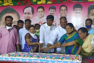 Fan Distributes Groceries On Occasion Of Harish Rao Birth Day