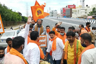 yelahanka flyover, police tightened security to yelahanka flyover, yelahanka flyover issue, yelahanka flyover name issue, ಯಲಹಂಕ ಮೇಲ್ಸೇತುವೆ, ಯಲಹಂಕ ಮೇಲ್ಸೇತುವೆ ವಿವಾದ, ಯಲಹಂಕ ಮೇಲ್ಸೇತುವೆ ನಾಮಕರಣ ವಿವಾದ, ಯಲಹಂಕ ಮೇಲ್ಸೇತುವೆಗೆ ಪೊಲೀಸ್ ಬಂದೋಬಸ್ತ್,