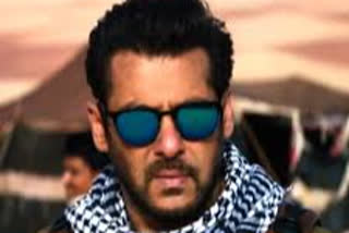 salman khan has recited a very good poem in kaagaz said satish kaushik