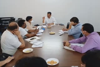 etv bharat news impact , MLA holds a meeting with electricity and health department officers