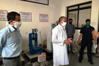 Minister Tamradhwaj Sahu inspected the quality and research laboratory