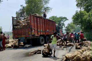 fire break out in running truck in bijnor