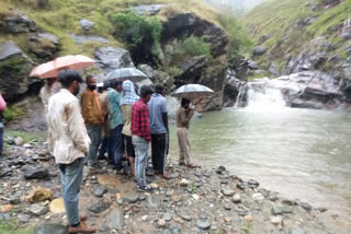 Youth drowned in river